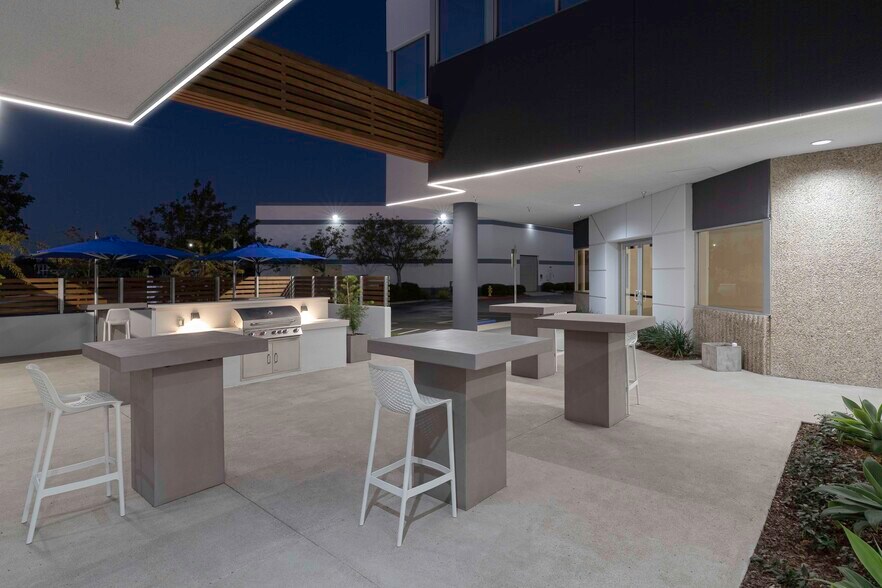 More Photos Of 6138-6150 Nancy Ridge Dr, San Diego Research And Development For Lease