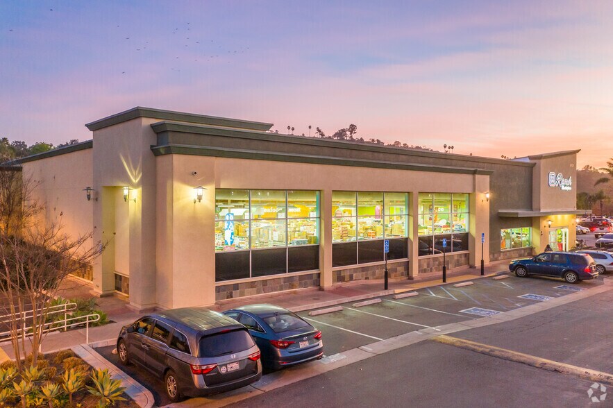 More Photos Of 4101-4171 Oceanside Blvd, Oceanside Unknown For Lease