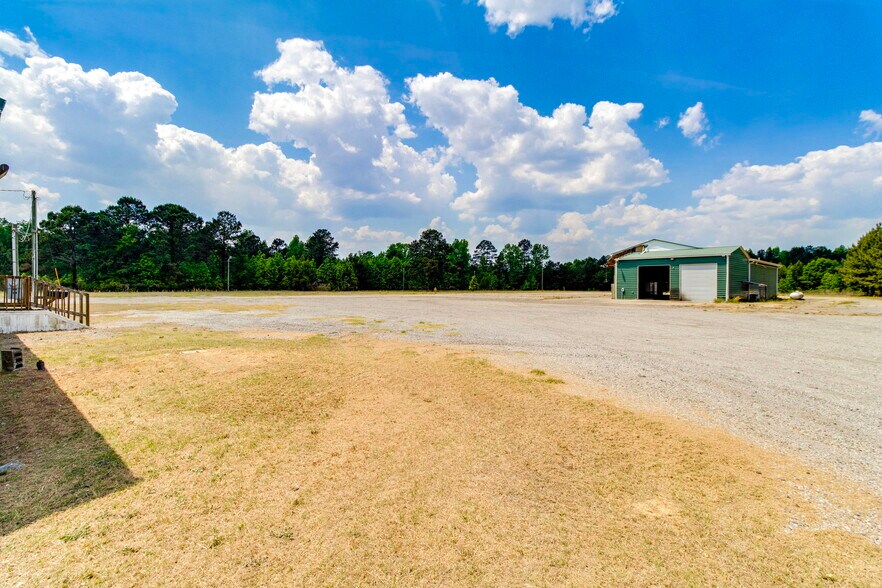 Primary Photo Of 267 Bell Rd, Mayesville Flex For Sale