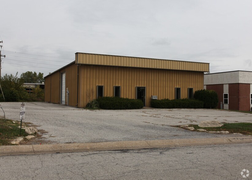 More Photos Of 4002 E 137th Ter, Grandview Warehouse For Sale