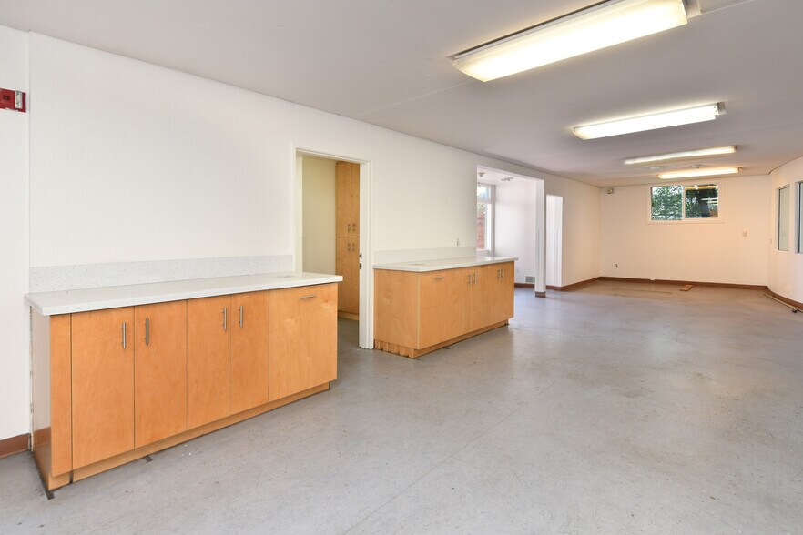 More Photos Of 2320 Channing Way, Berkeley Office For Sale
