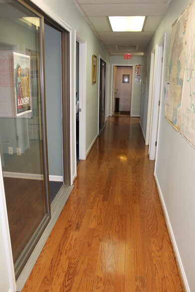 More Photos Of 4248-4250 Chain Bridge Rd, Fairfax Medical For Lease