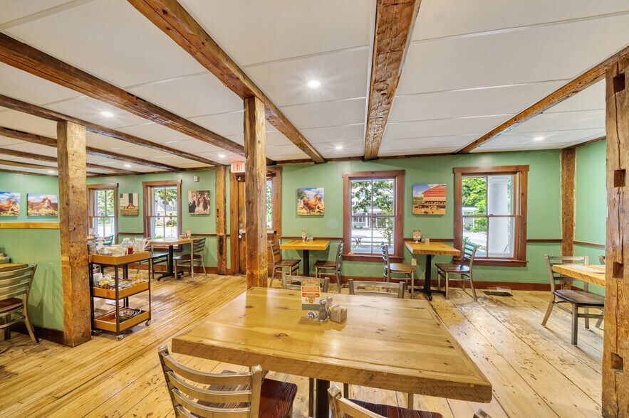 More Photos Of 207-209 Main St, New London Freestanding For Sale