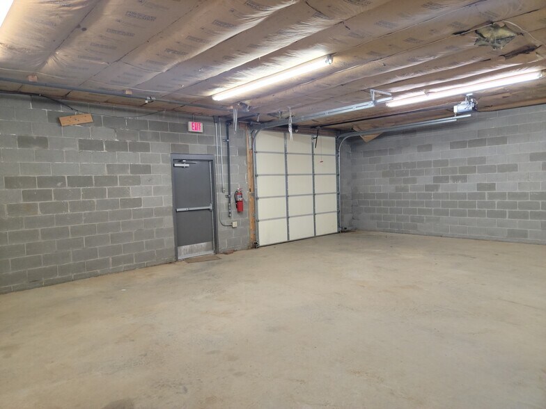 More Photos Of 694 Beverly Pike, Elkins Office For Lease