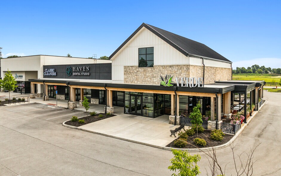 More Photos Of 3091 S US 421, Zionsville Storefront For Sale