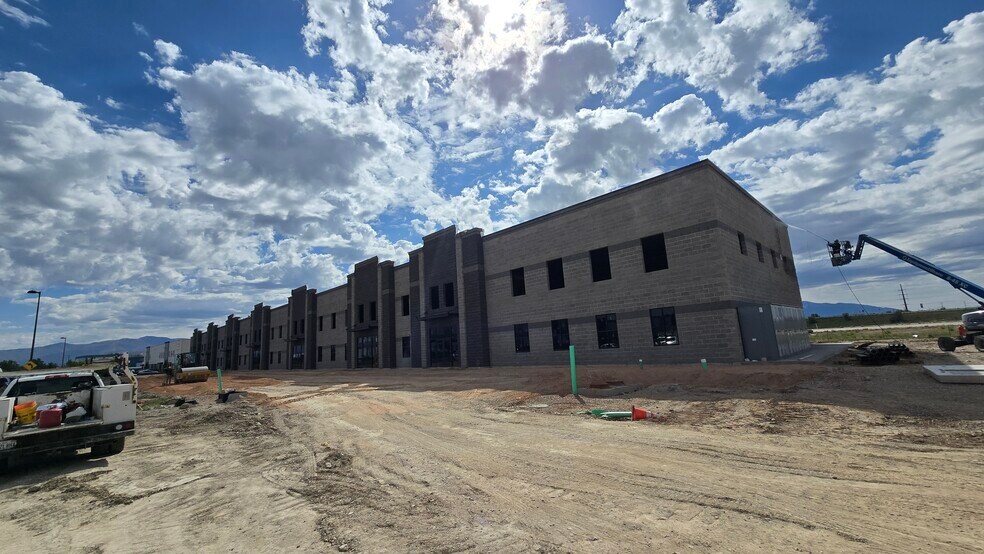 More Photos Of 140 Apollo Rd, Salt Lake City Warehouse For Lease