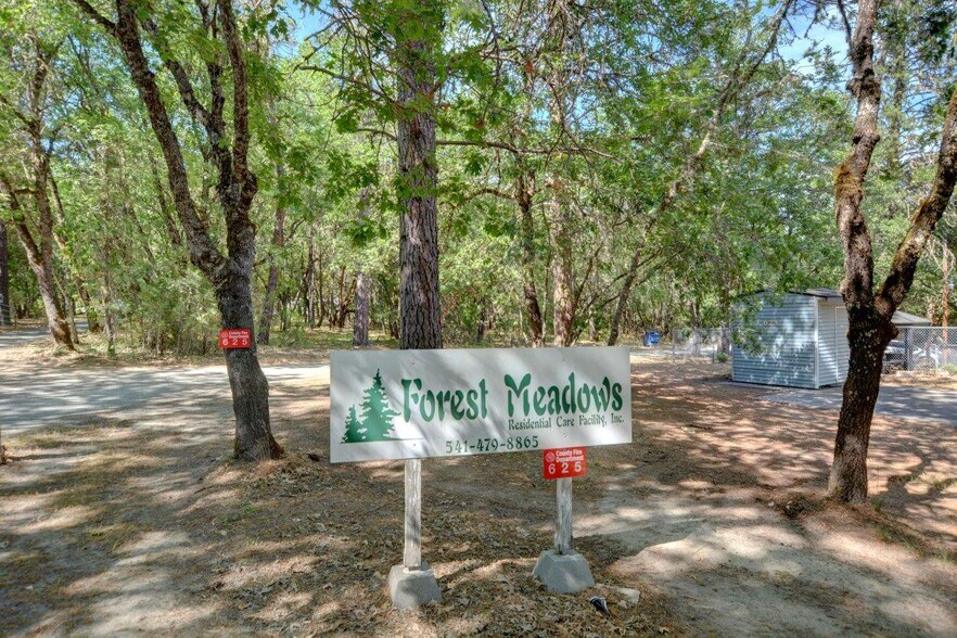 More Photos Of 625 Barbara Drive, Grants Pass Assisted Living For Sale