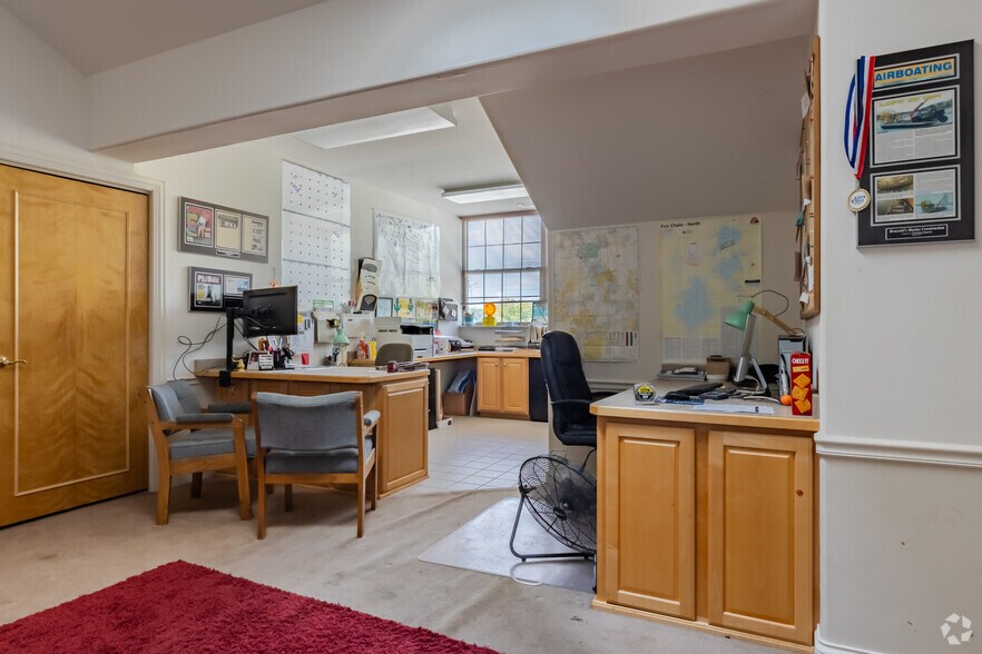 More Photos Of 99 Kazimour Dr, Port Barrington Marina For Lease