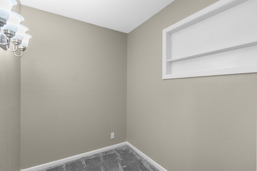 More Photos Of 2951 N 70th St, Lincoln Office For Sale