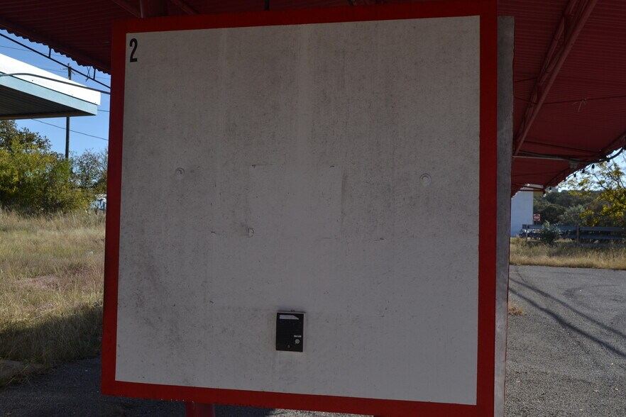 More Photos Of 220 Highway 261, Buchanan Dam Restaurant For Lease