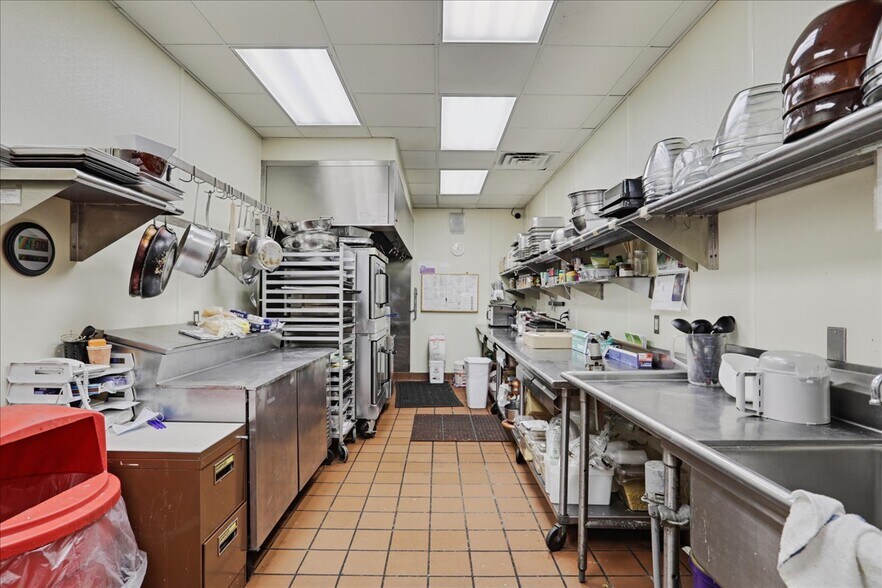 More Photos Of 306 Springfield Ave, Urbana Storefront Retail Office For Sale