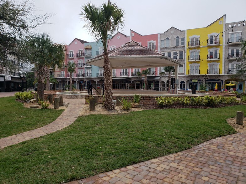 More Photos Of 101 Palm Harbor Pky, Palm Coast Apartments For Sale