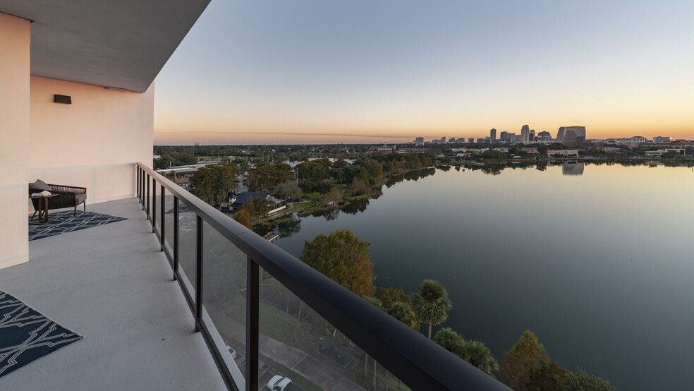 More Photos Of 295 NE Ivanhoe Blvd, Orlando Apartments For Lease