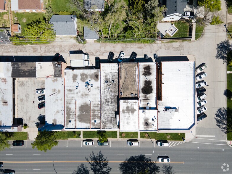 More Photos Of 639-643 S La Grange Rd, La Grange Storefront Retail Office For Lease