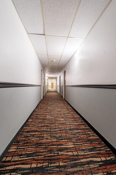 More Photos Of 3205 S Locust St, Grand Island Hotel For Sale