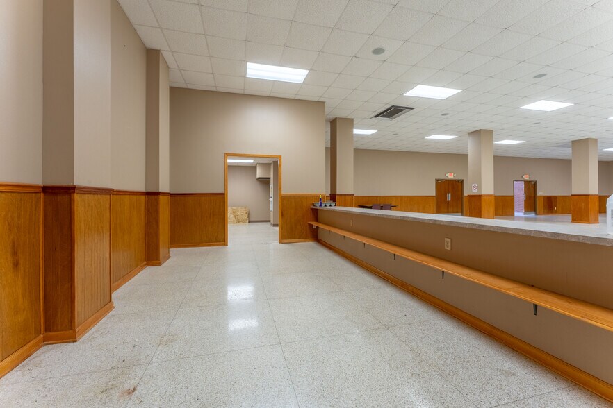 More Photos Of 7370 Chef Menteur Hwy, New Orleans Lodge Meeting Hall For Sale