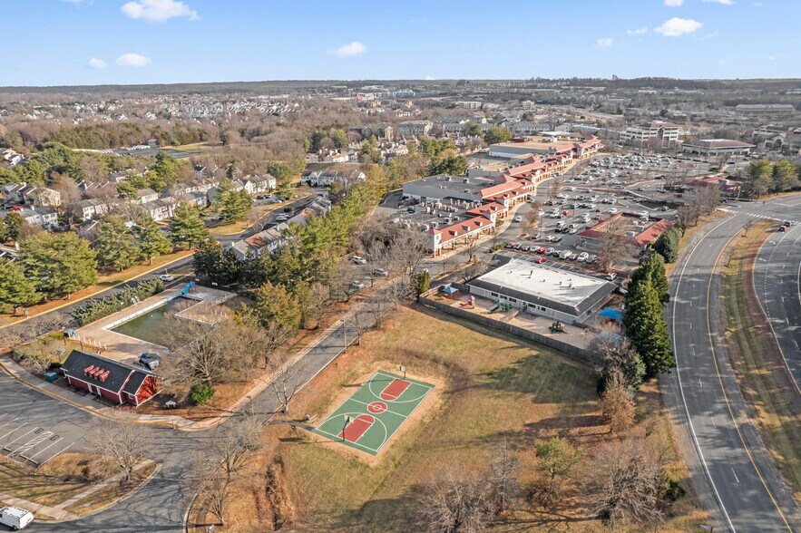 More Photos Of 211 Edds Ln, Sterling Schools For Sale