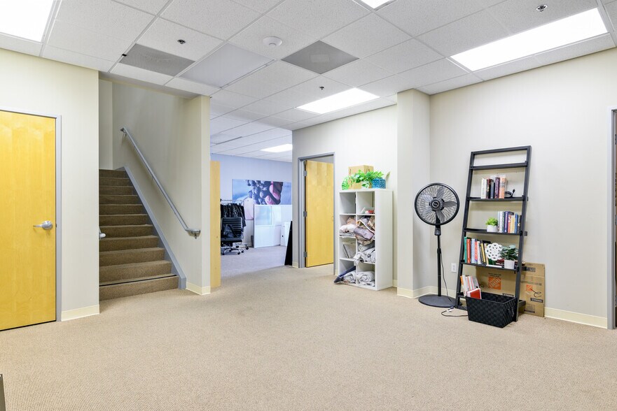 More Photos Of 28348 Constellation Rd, Valencia Warehouse For Sale