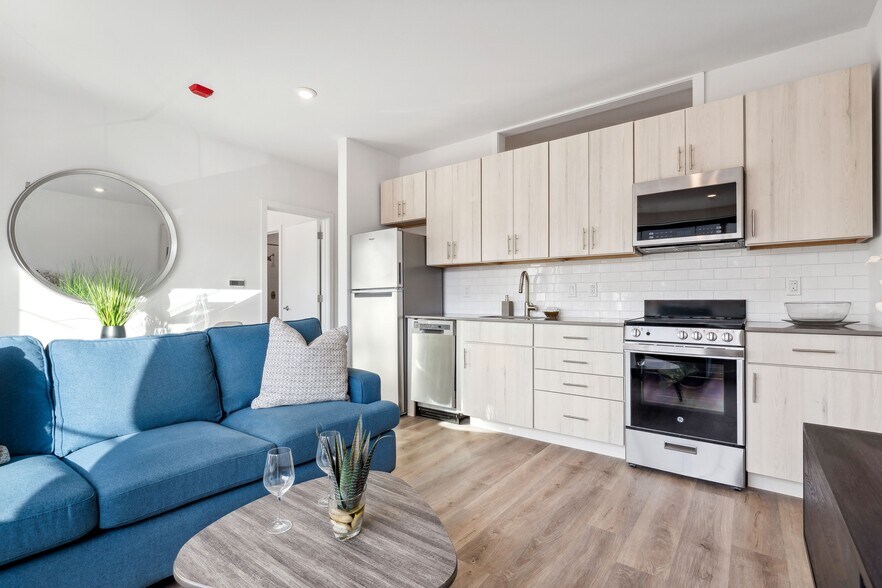 More Photos Of 741 Spring Garden St, Philadelphia Apartments For Lease