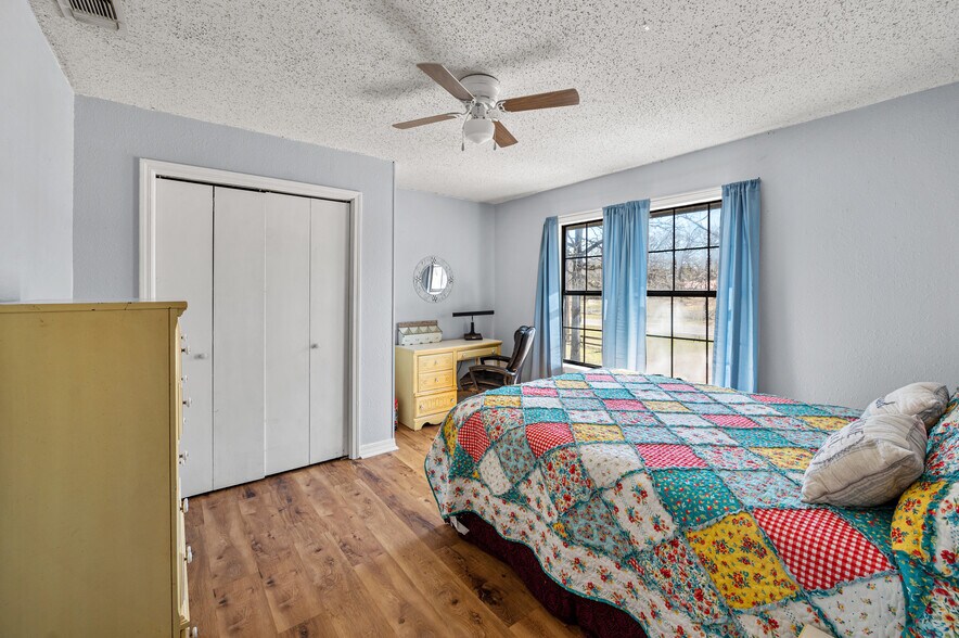 More Photos Of 3825 TX-154 Hwy, Quitman Office Residential For Sale