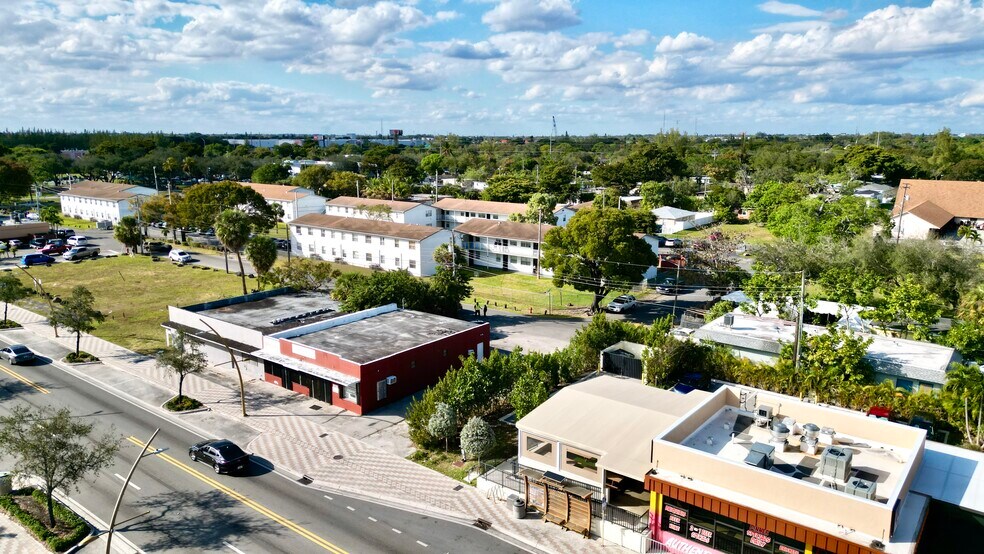 More Photos Of 1601 NW 6th St, Fort Lauderdale Flex For Sale