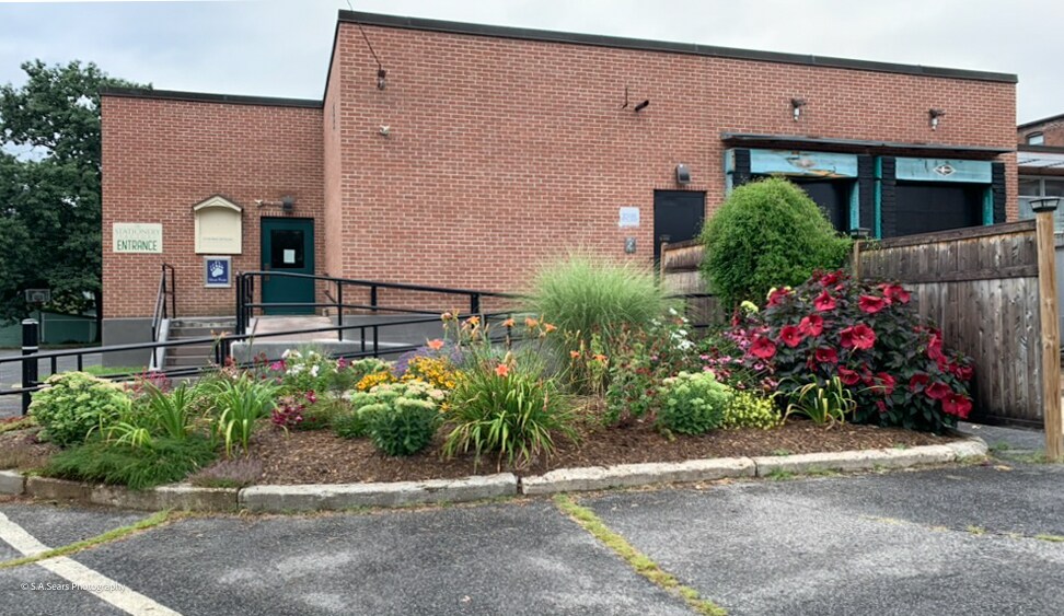 More Photos Of 63 Flansburg Ave, Dalton Flex For Sale
