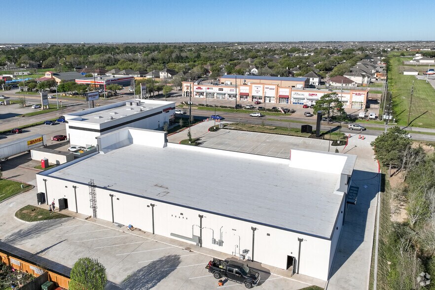 More Photos Of 5828 Fry Rd, Katy Storefront For Lease