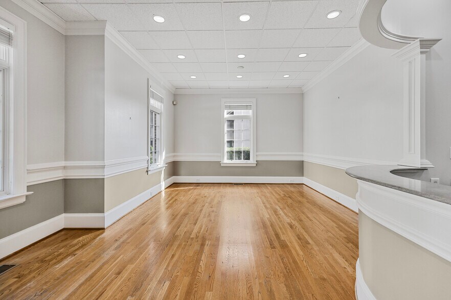 More Photos Of 3829 Cleghorn Ave, Nashville Medical For Sale