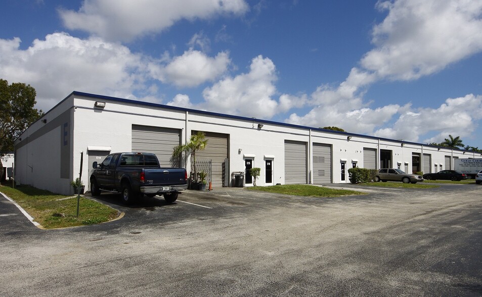 Primary Photo Of 7544 W McNab Rd, North Lauderdale Unknown For Lease