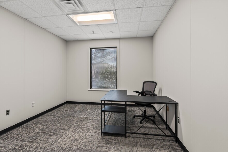 More Photos Of 8025 North Point Blvd, Winston-Salem Office For Lease