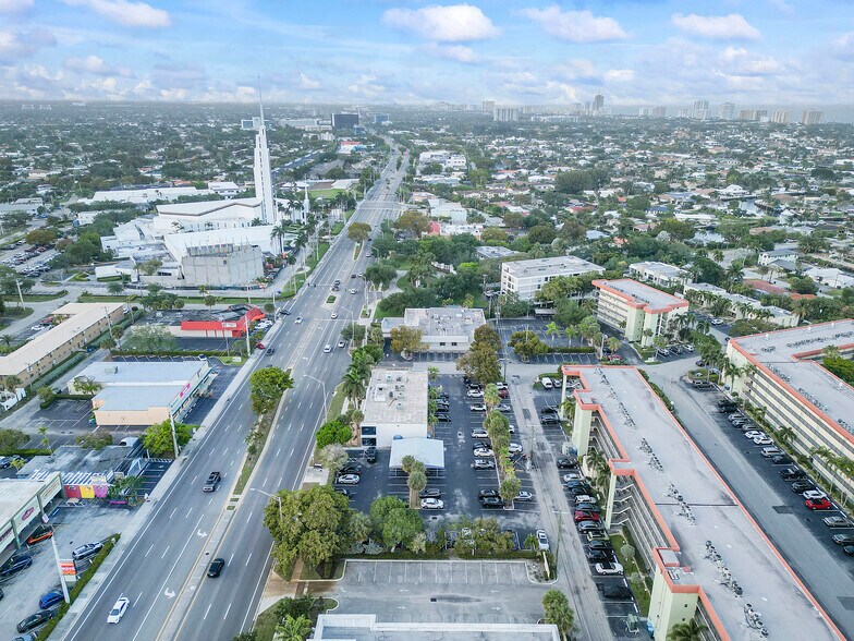 More Photos Of 5300 N Federal Hwy, Fort Lauderdale Office For Sale