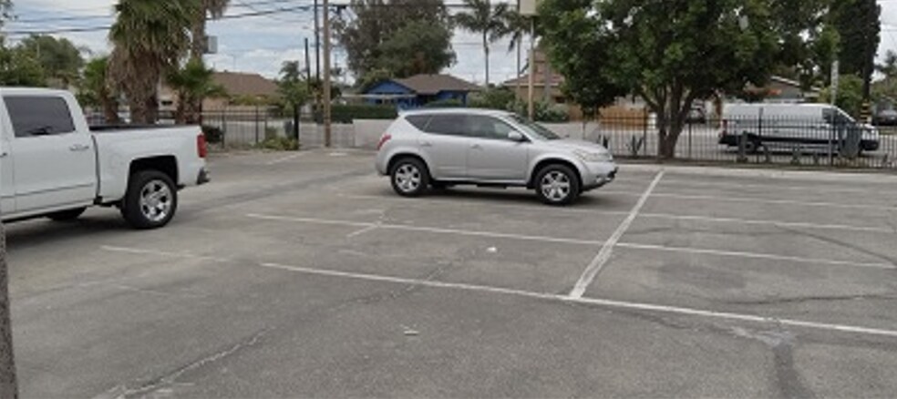 More Photos Of 2513 W Edinger Ave, Santa Ana Restaurant For Sale