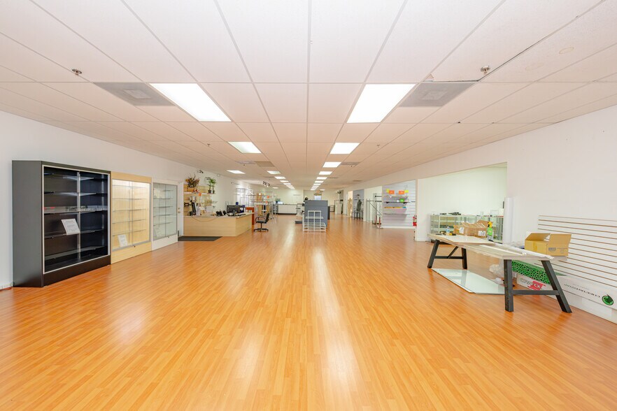 More Photos Of 4000 N 28th Ter, Hollywood Warehouse For Lease