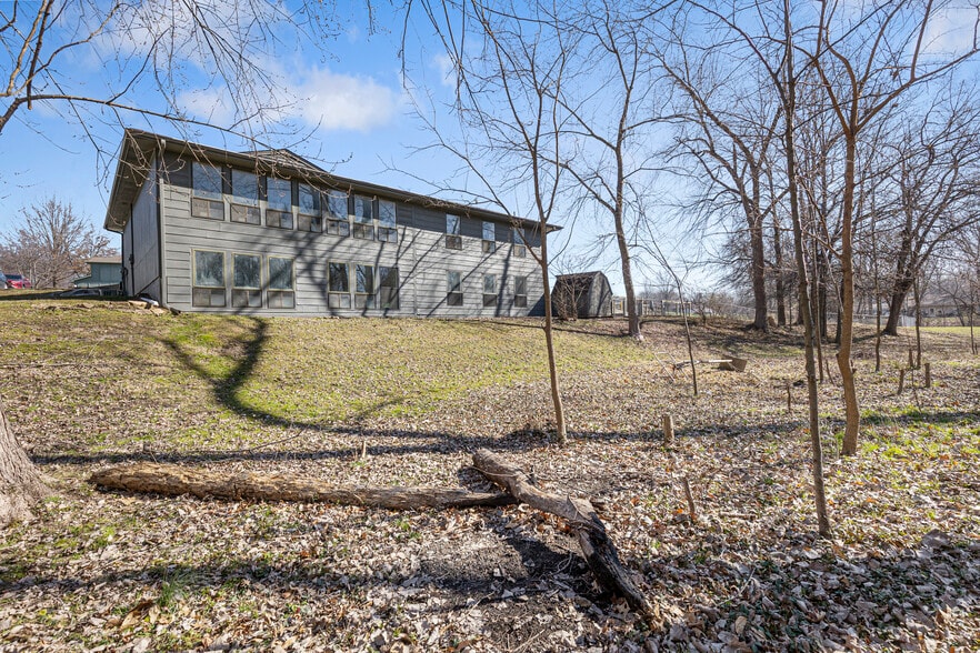 More Photos Of 205 Southbrook Pky, Kearney Daycare Center For Sale