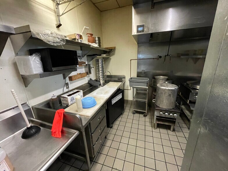 More Photos Of 6011 El Cajon Blvd, San Diego Freestanding For Lease