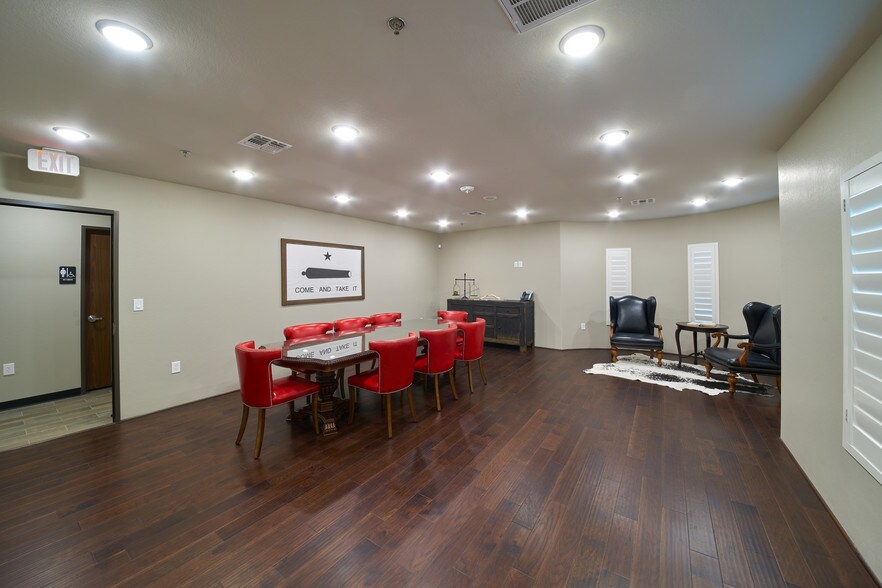 More Photos Of Greatwood Parkway, Sugar Land Office For Sale