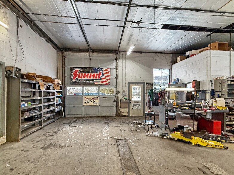 More Photos Of 3804 Francis St, New Castle Specialty For Sale