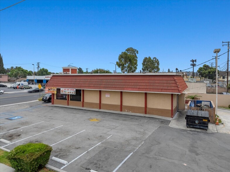 More Photos Of 5991 Atlantic Ave, Long Beach Restaurant For Lease