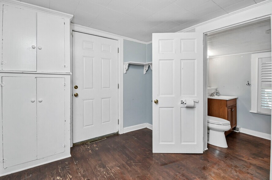 More Photos Of 6009 Wescott Rd, Columbia Land For Sale