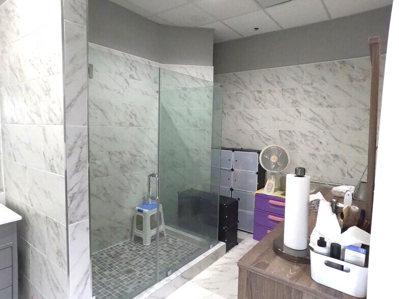 More Photos Of 2520 King Arthur Blvd, Lewisville Storefront For Sale