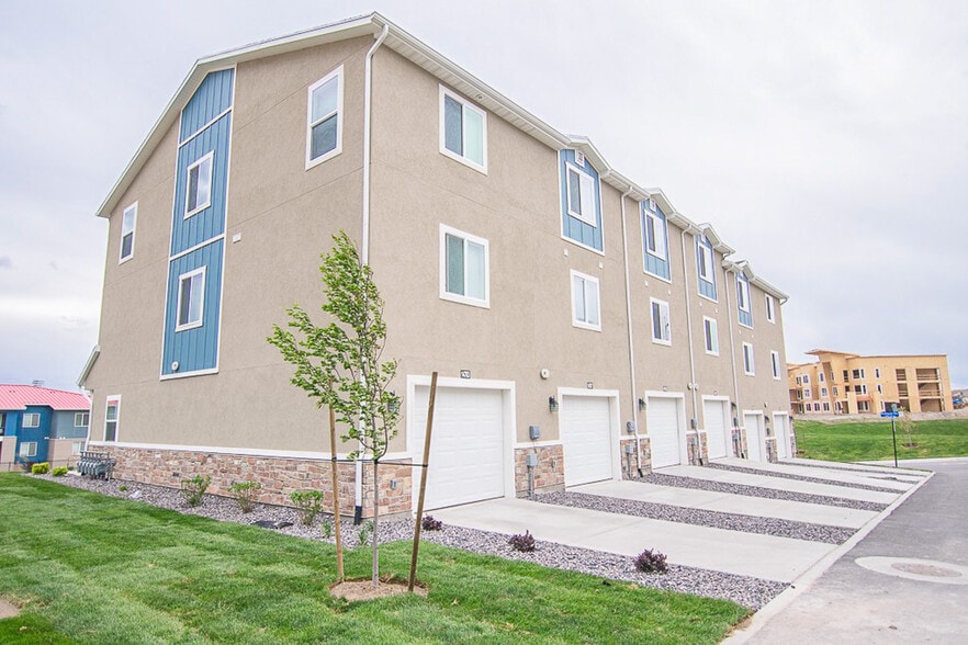 More Photos Of 14849 S Diorite Ct, Herriman Apartments For Sale