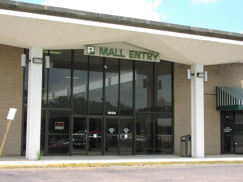 1000 W Main St, Dothan, AL 36301 Storefront Retail Office For Sale