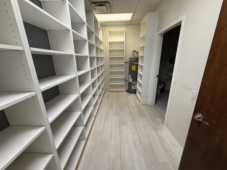 More Photos Of 885-895 Railroad St, Elko Medical For Lease