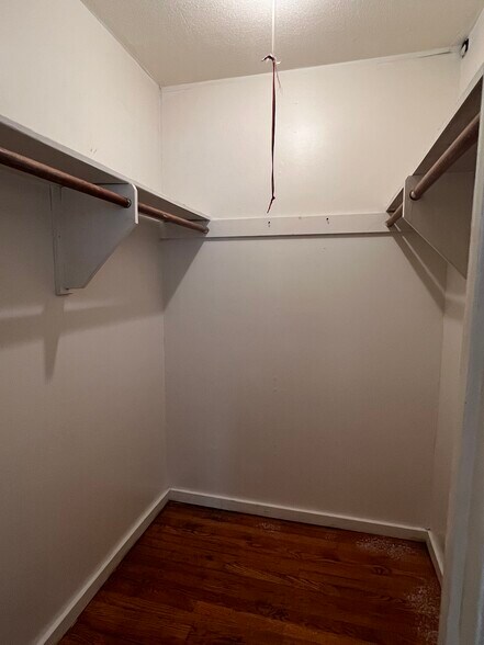 More Photos Of 256 S Marshall St, Hartford Apartments For Sale