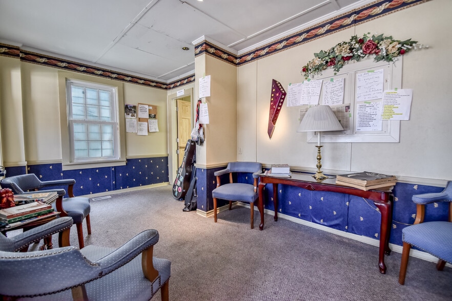 More Photos Of 13-15 Main St, Madison Office For Sale