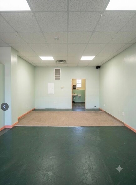 More Photos Of 236-238 Stuyvesant Ave, Lyndhurst Storefront Retail Residential For Lease