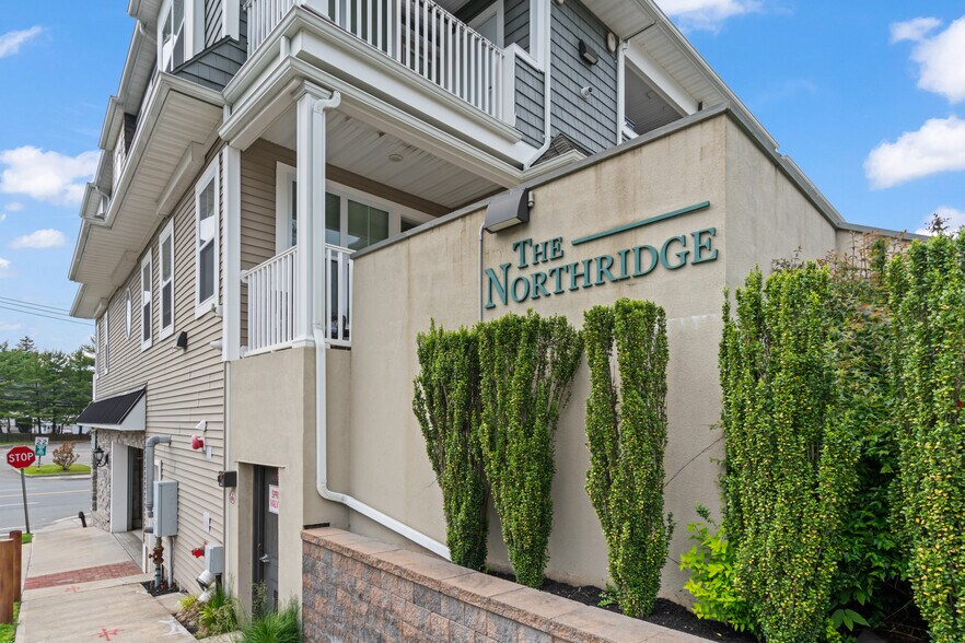 More Photos Of 1046 New York Ave, Huntington Station Apartments For Sale