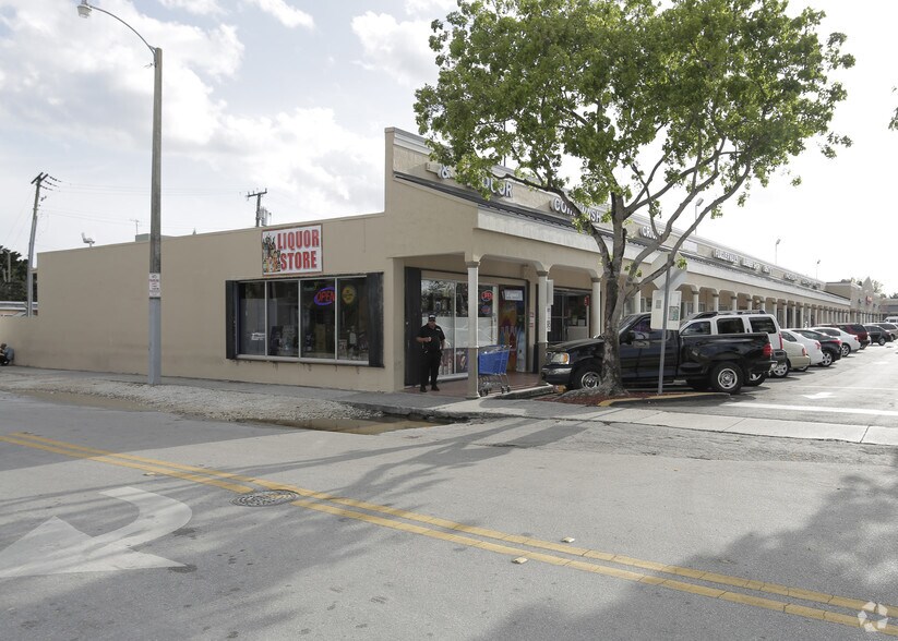 More Photos Of 5220 W Flagler St, Miami Unknown For Lease