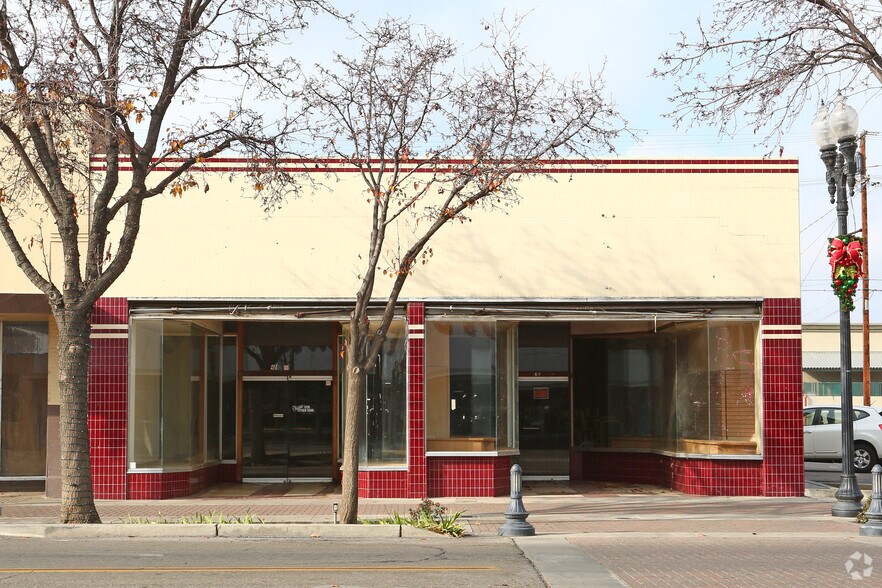 More Photos Of 41-43 N Main St, Porterville Freestanding For Lease