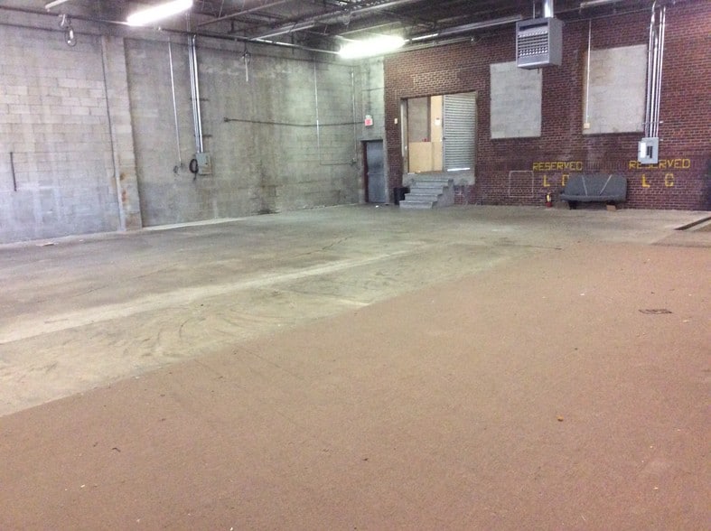 More Photos Of 24 Sheridan Ave, Clifton Warehouse For Sale